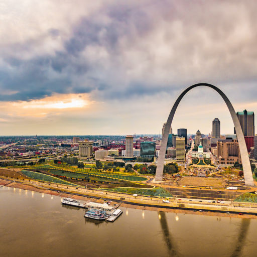 St. Louis Gateway Arch and city skyline