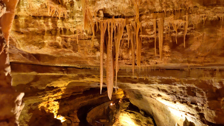 Natural Bridge Caverns in San Antonio. Pic via Shutterstock.
