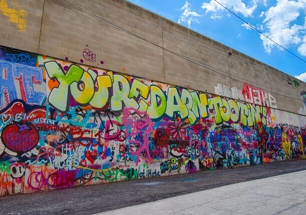 Art Alley in Fargo, North Dakota. Pic via Shutterstock.