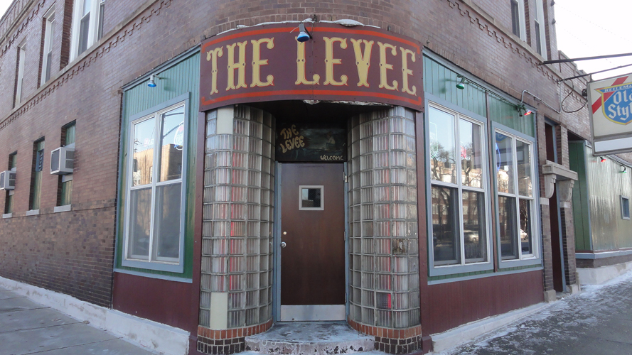 Chicago History Lives in Its Dive Bars