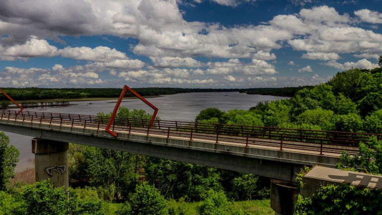 High Trestle Trail. Photo via Shutterstock.