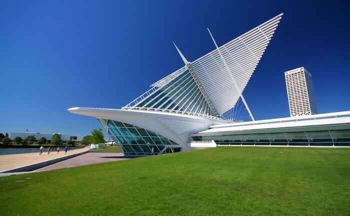 Milwaukee Art Museum. Photo via Shutterstock.