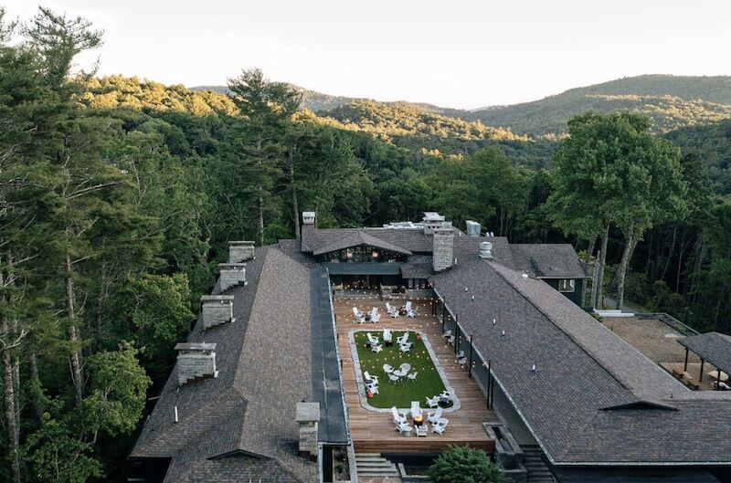 Aerial shot of Skyline Lodge. Photo courtesy of hotel.