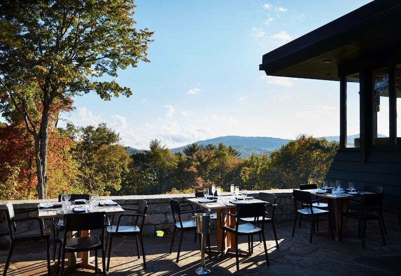 Oak Steakhouse patio at the Skyline Lodge. Photo courtesy of hotel.