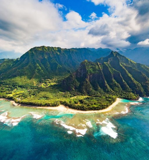 Na Pali Coast, Kauai. Photo by Shutterstock.