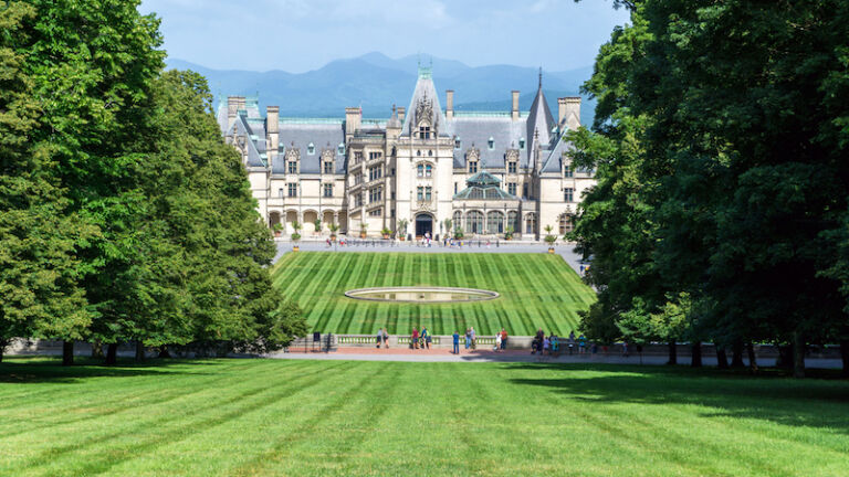 Biltmore Estate. Photo via Shutterstock.