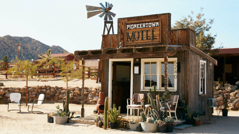 Pioneertown Motel. Photo via Shutterstock.