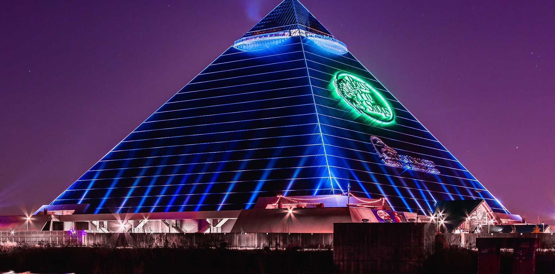room bass pro pyramid hotel