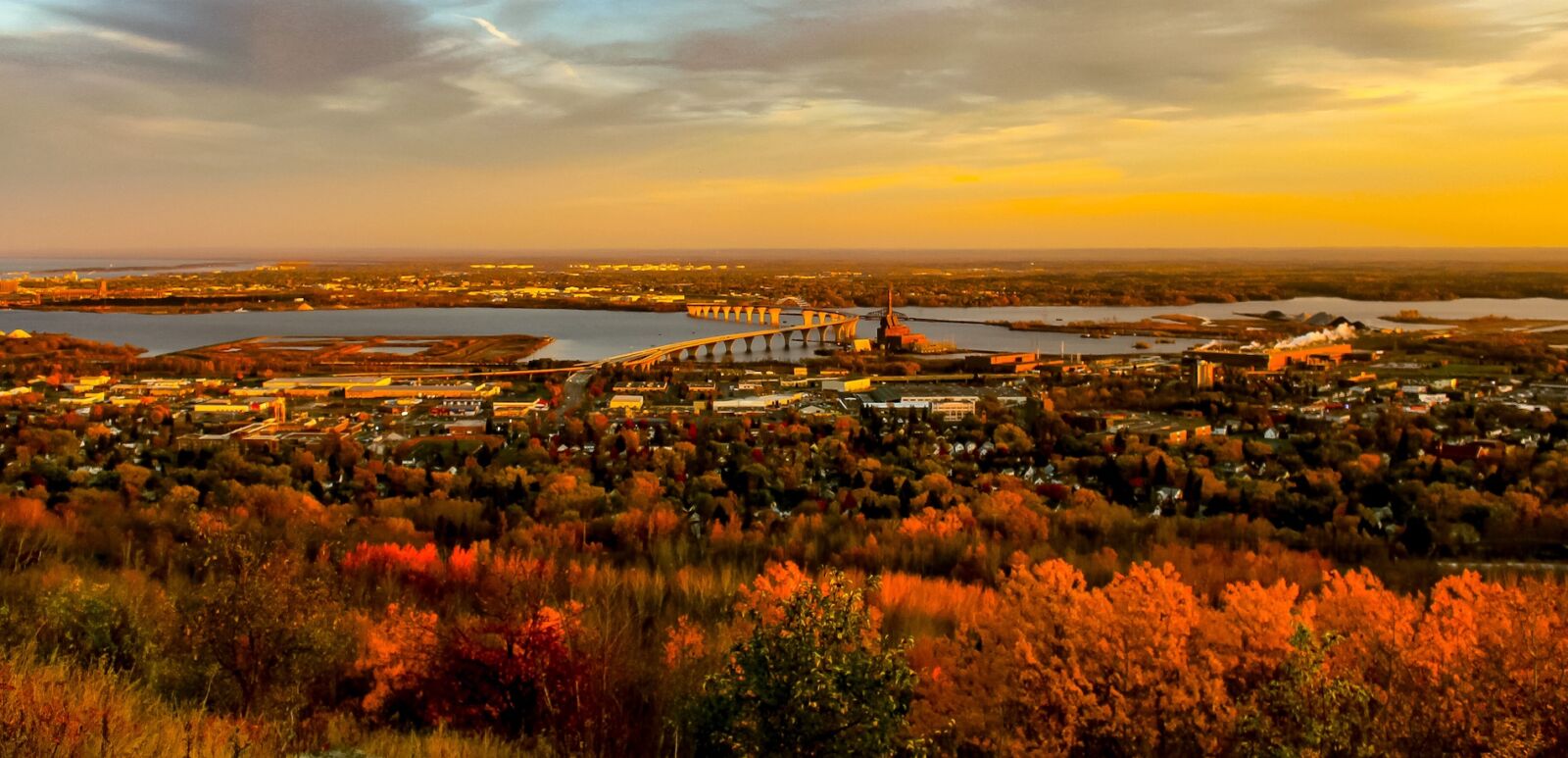 Duluth, Minn. Photo via Shutterstock.