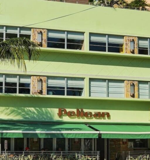 Pelican Hotel hero