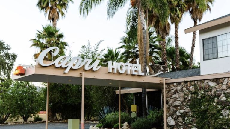 Capri Hotel