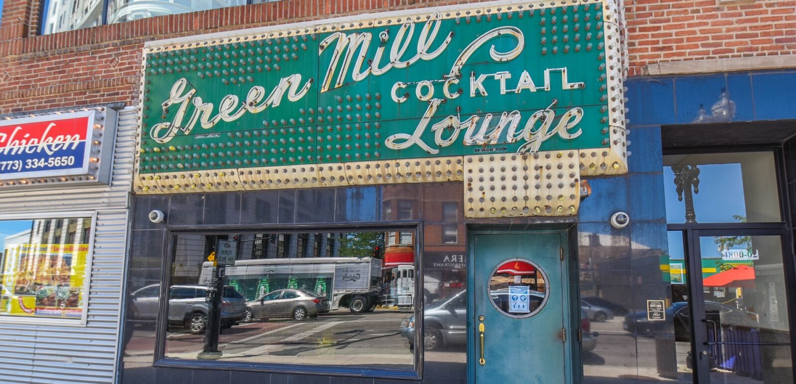 America’s Most Historic Bars: Green Mill Cocktail Lounge. Photo via Shutterstock.