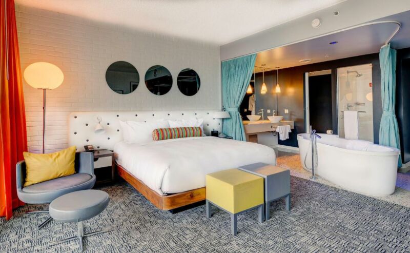 A room at Hotel Valley Ho.