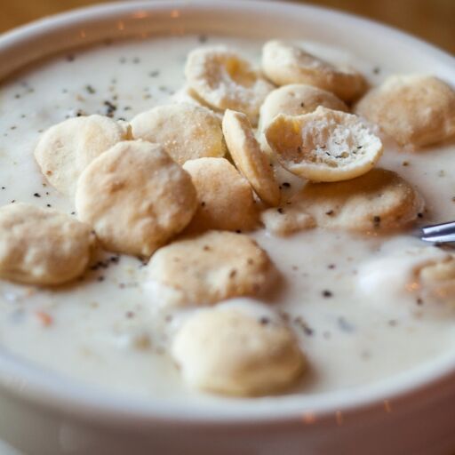 Bowl of clam chowder.