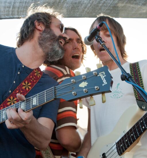 Ben Knight, Neal Casal and Brent Rademaker of Beachwood Sparks perform live.